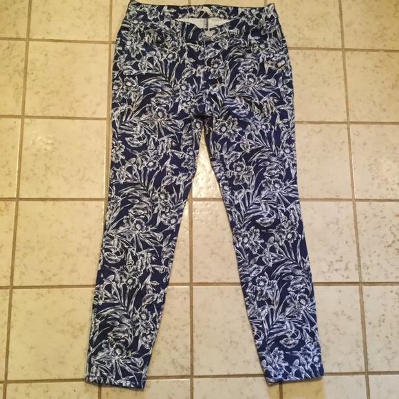 Tommy Bahama Eclipse Floral Skinny Ankle Jeans - Picture 2 of 8